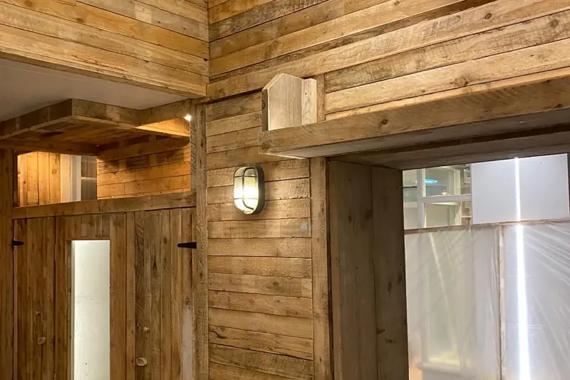 Hospitality feature lighting and LED strips