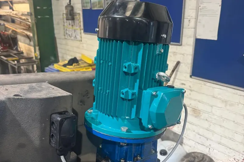 Motor replacement and connections