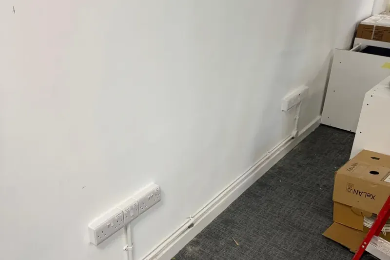 Office power, floor boxes and lighting