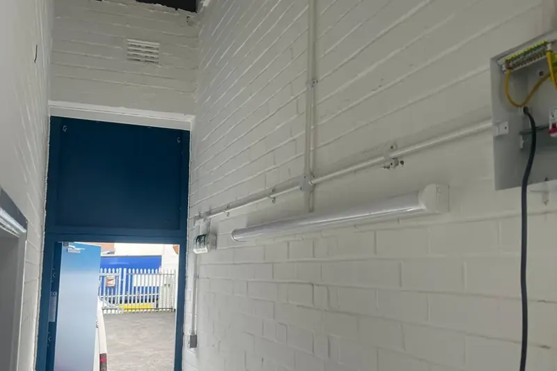 Warehouse distribution and wiring