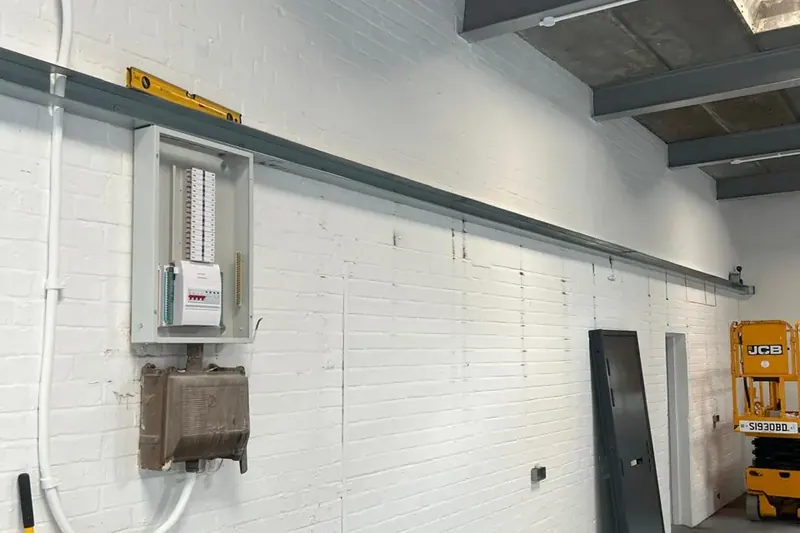 Warehouse distribution and wiring